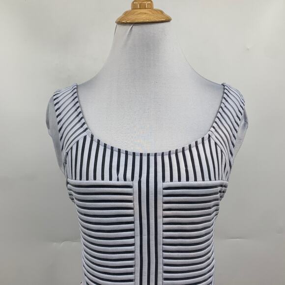 Bebe Top Womens M Medium Black White Striped Sleeveless Scoop Zip Back Peplum - Picture 3 of 13